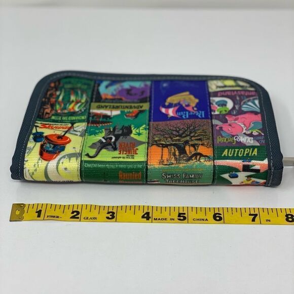 Harveys Disneyland NWT Rare 60th Jubilee Anniversary Posters Wristlet Wallet - Picture 6 of 10
